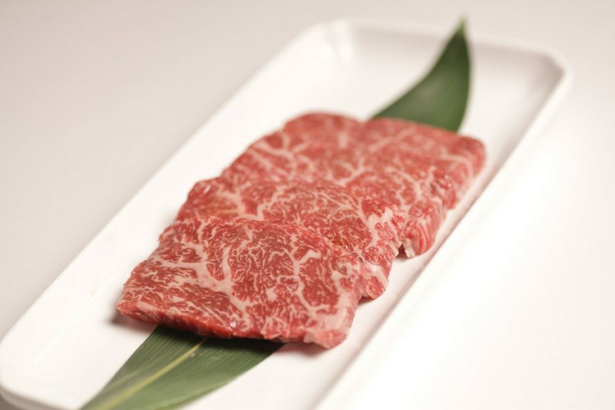 黒毛和牛上カルビ(ザブトン)(タレ・塩)