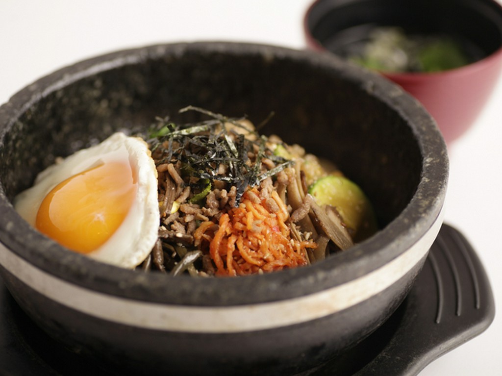 石焼ビビンバ
