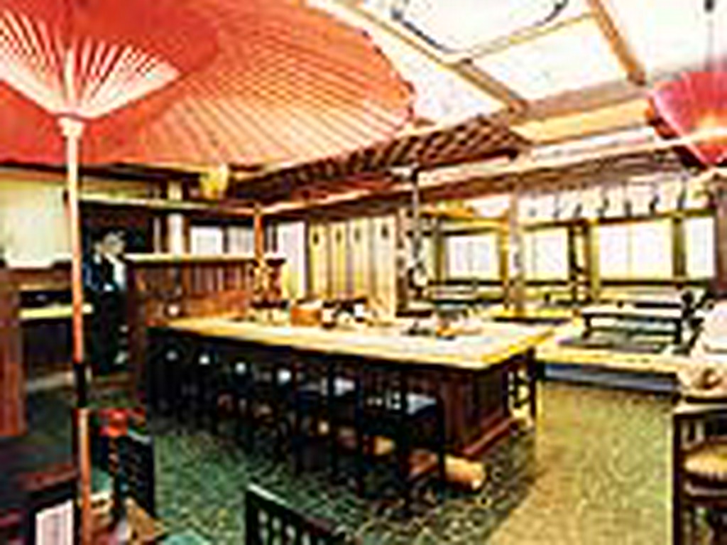 特攻おばさんの店
