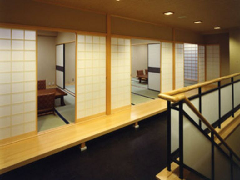 ご宴会、ご会合、ご商談などに最適の宴会場が御座います。