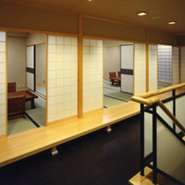 2名様～60名様までご利用できる和室や宴会場がございます。ご予約の際は、お電話にてご相談ください。