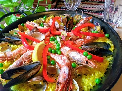 パエリアはバレンシア風、カタルーニャ風等9種類