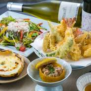 盛り付けにもこだわった見た目も華やかな料理の数々は、ご家族でのお祝いの席にもうってつけです。愛する家族の記念すべき一日を【カニ・加賀料理　かど福】で迎えてみては。