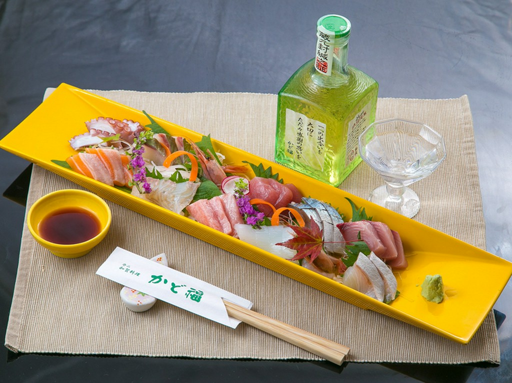 華やかな『刺身盛り合わせ』