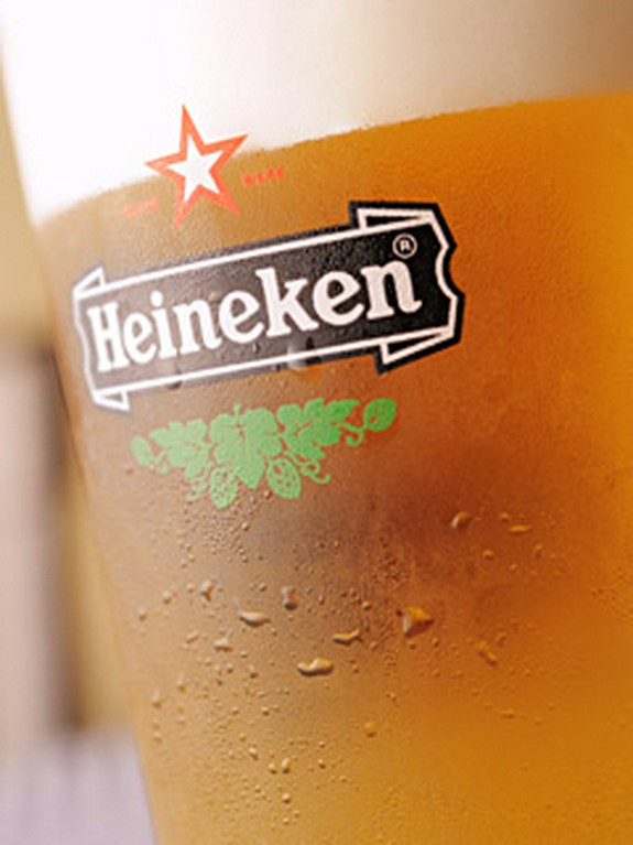 よく冷えたハイネケンの生ビールもあります