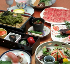 幹事さんも安心！2時間飲み放題の『宴会プラン』です。