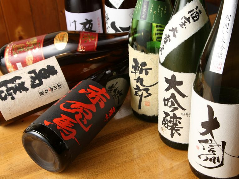 信州の地酒、日本酒など豊富にそろえております