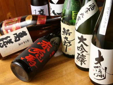 信州の地酒、日本酒など豊富にそろえております