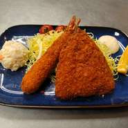 肉厚のアジフライとエビフライ1本の定食です！