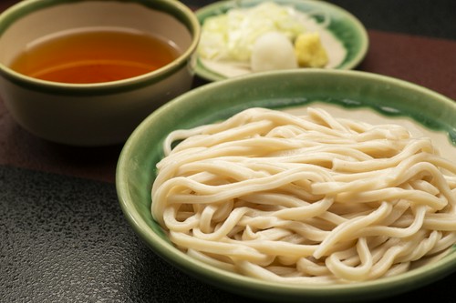 自社栽培、自社製粉の手打ちうどん