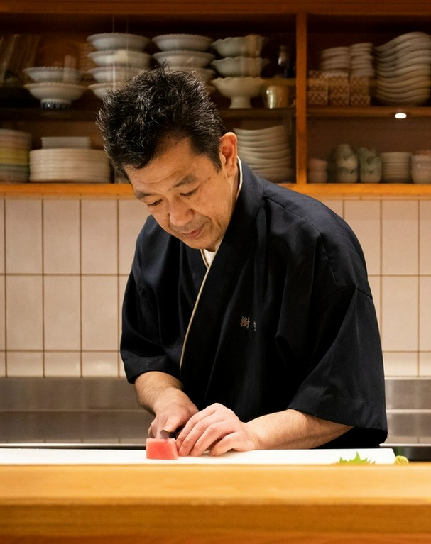 目の前の厨房から絶品料理を次々とご提供