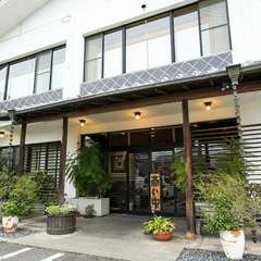 広々駐車場も完備しているので、お車での来店も安心です