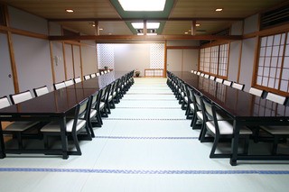 120名様まで着席できるお部屋