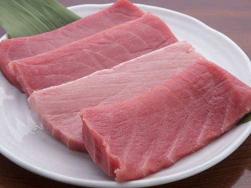 天然物のインドマグロは、お鮨にはぴったりです