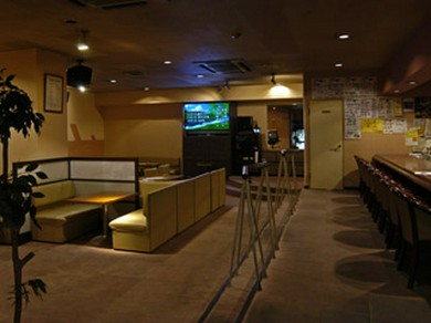 広目で落ち着くメインフロア