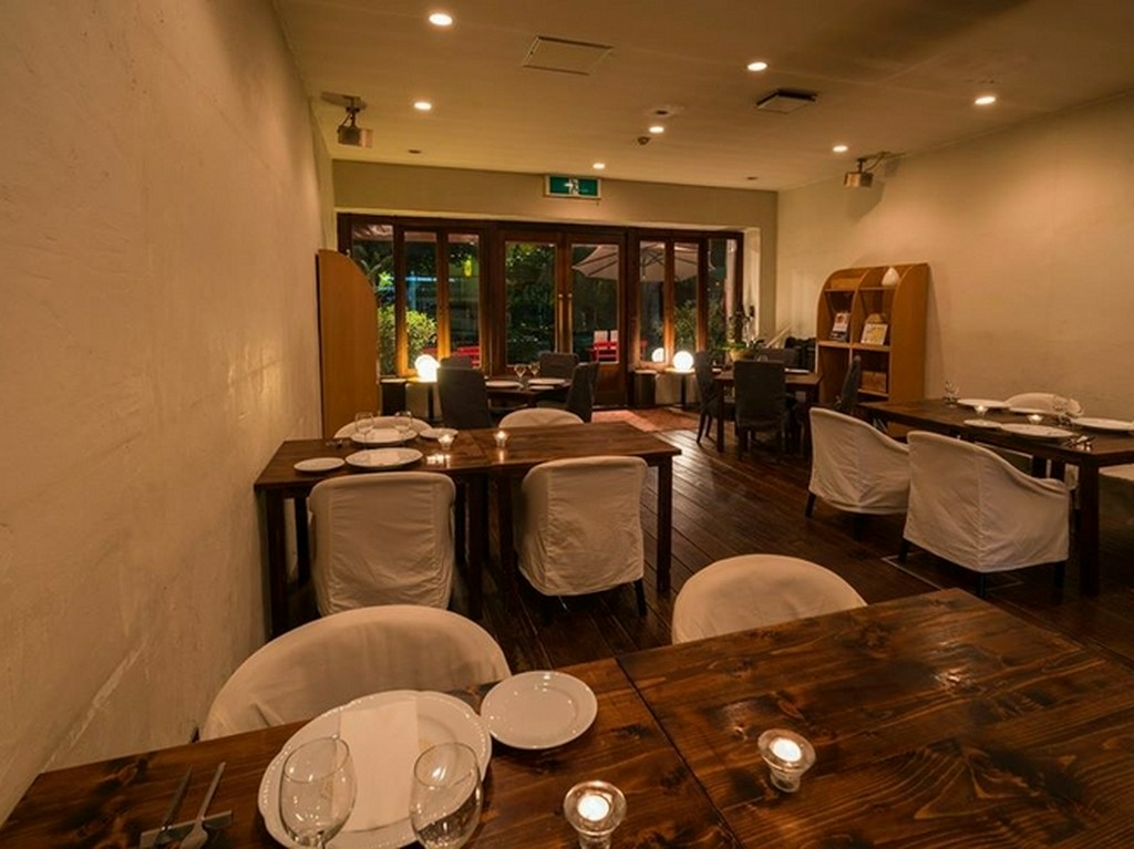 ご家族で、カップルで、美味しい料理をお愉しみ下さい