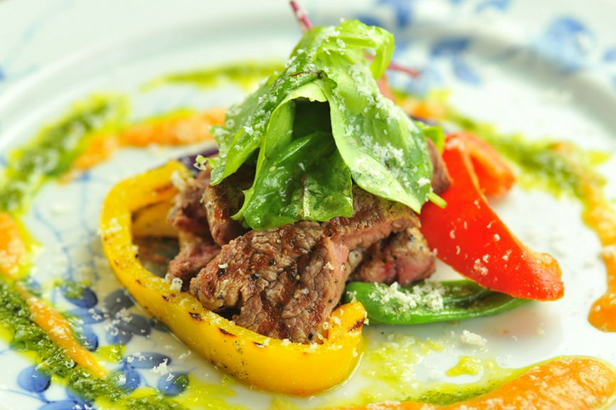 地場産の食材にこだわりをもっています