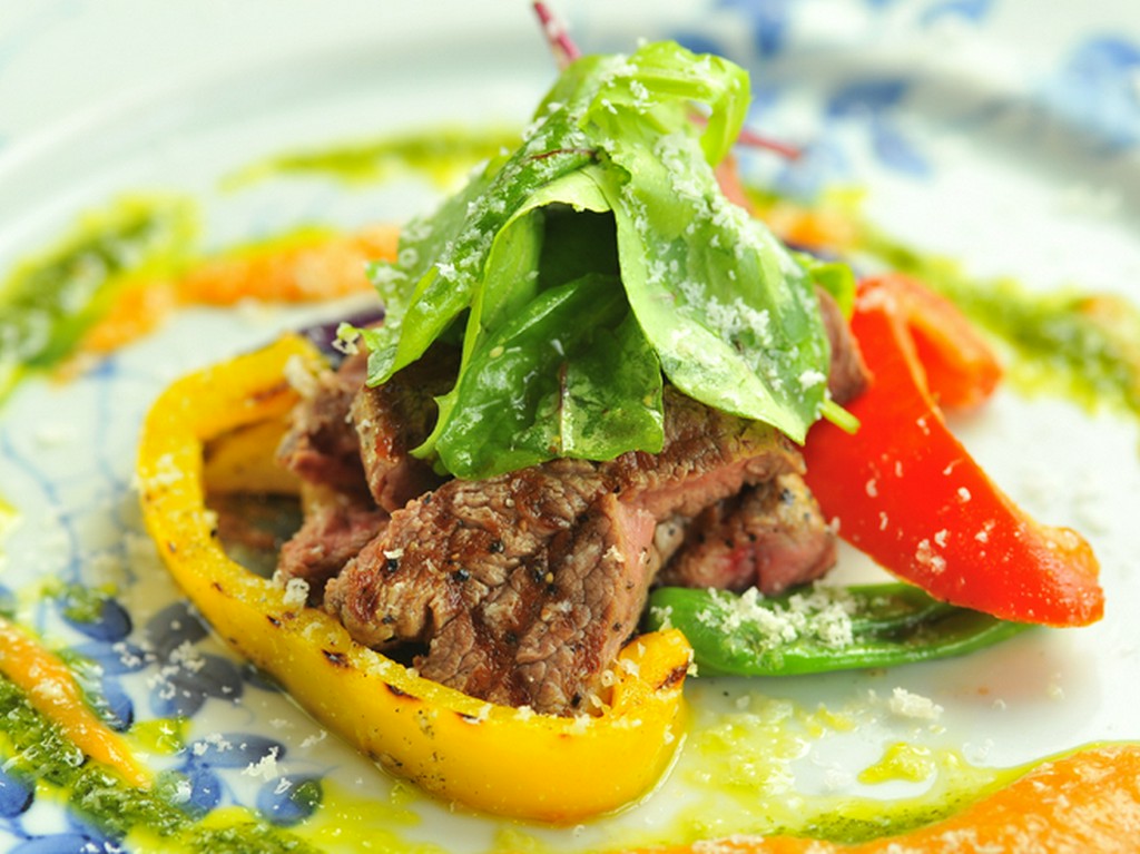 地場産の食材にこだわりをもっています