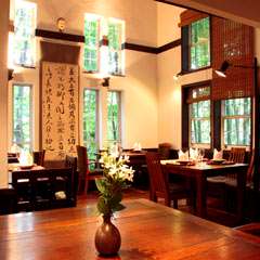 大正の洋館を思わせる雰囲気