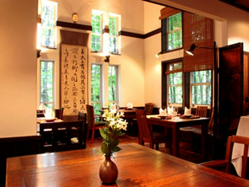 大正の洋館を思わせる雰囲気