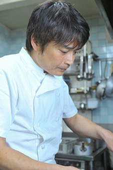 和やフレンチなどジャンルにとらわれず、”おいしい料理”を