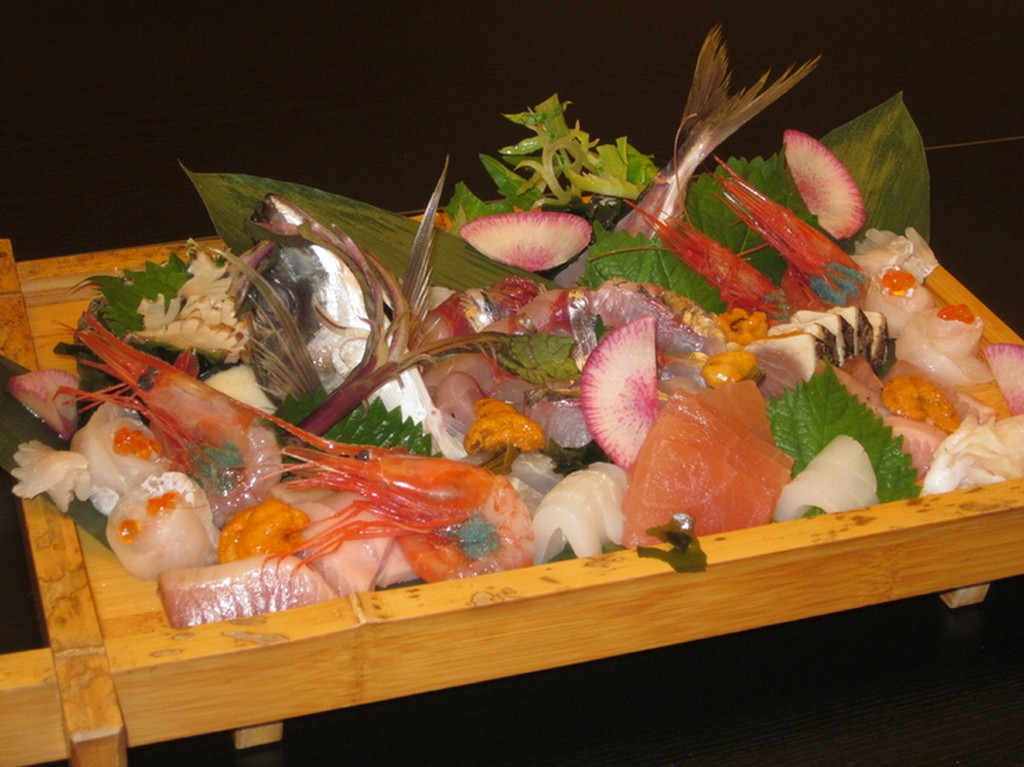 日本海の旬で美味しい魚介類を満喫いただけます