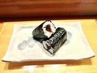 私の干瓢をご賞味ください、江戸前の粋を感じて頂けると思います
半分巻きも出来ますから、チョコっとお口直しに摘まめます