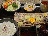 とても柔らかな極上和牛肉のロース肉をソテーしました