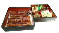 しらすかき揚げ、ひれ焼、旬彩、吸物付き、お新香付き　肝吸いは+100円