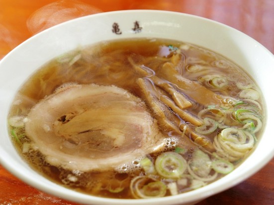 手打ちラーメン 亀嘉 足利 佐野 ラーメン のグルメ情報 ヒトサラ