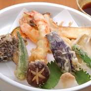 駿河湾で獲れた魚介、地元の野菜を一番美味しい食べ方で皆様にお届け致します。