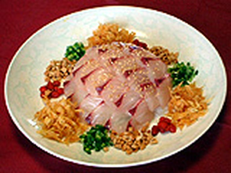 中華風刺身は好の代表的一品です。