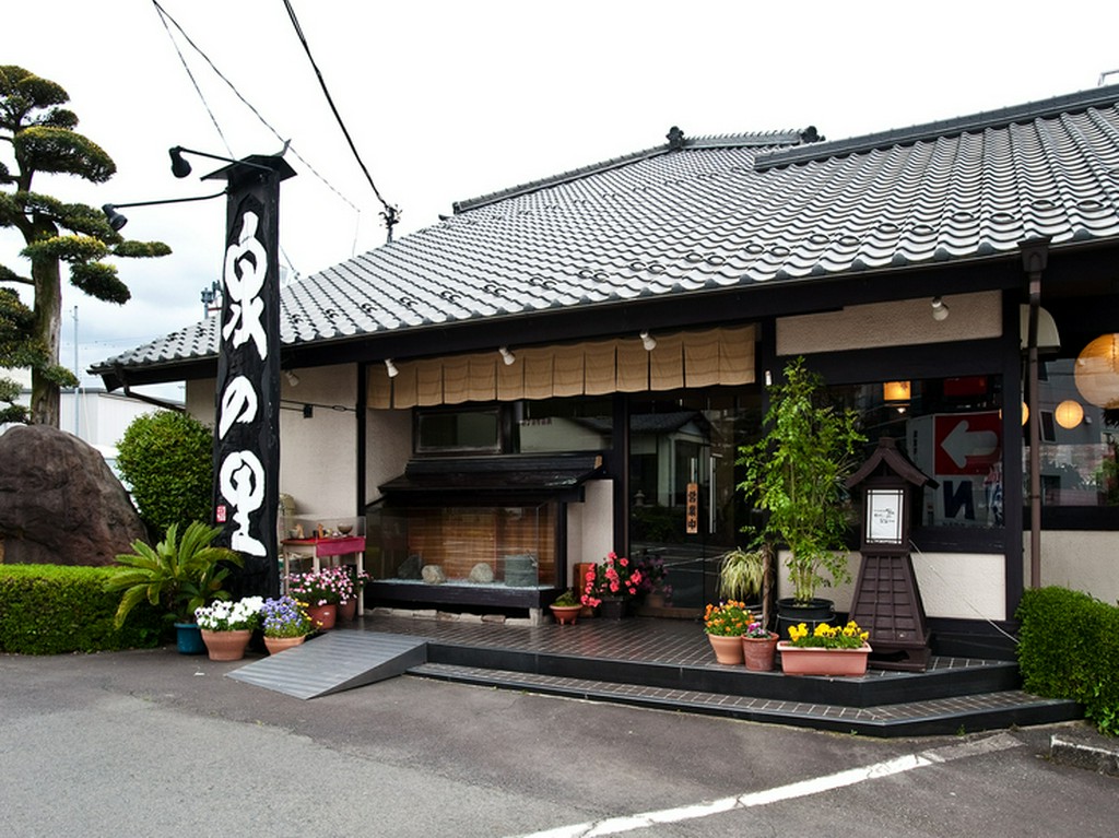 水車の水音を聞きながら・・・