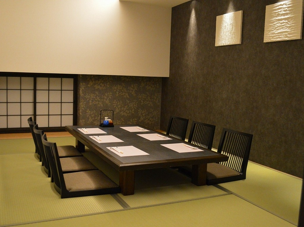 個室席は人数に応じてご用意致します