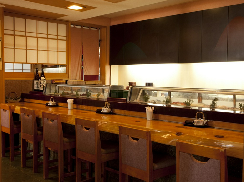 感じの良い板前揃いのお店です