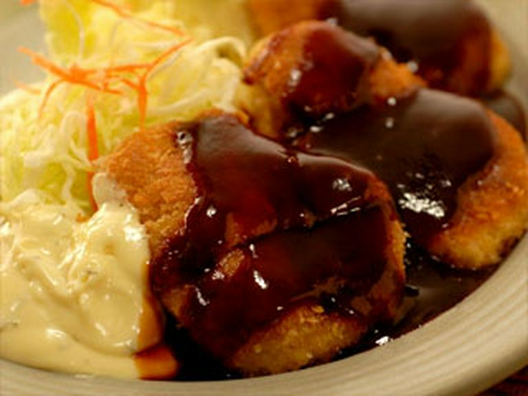 絶妙なカツと、熟成ソースの旨み