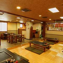 座敷もあるので、小さなお子様連れでも安心です。