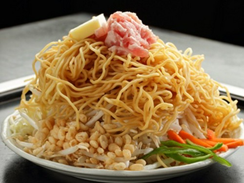  ボリューム満点の「焼そば」