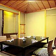 料亭個室席は完全個室でございます。
ご家族・お仲間での会食はご安心してご利用いただけます。