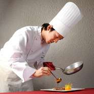 ブランド牛の「伊賀肉」を、1階レストランでは『ステーキ』、『ハンバーグ』など、さまざまな形に調理してくれるので、家族みんなで楽しめます。お子様ランチのオーダーも可能です。