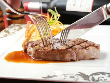 極上のやわらかさを味わえる『伊賀肉テンダーロインステーキ』130g（1階）（＊夜の部のみ、昼は要予約） 