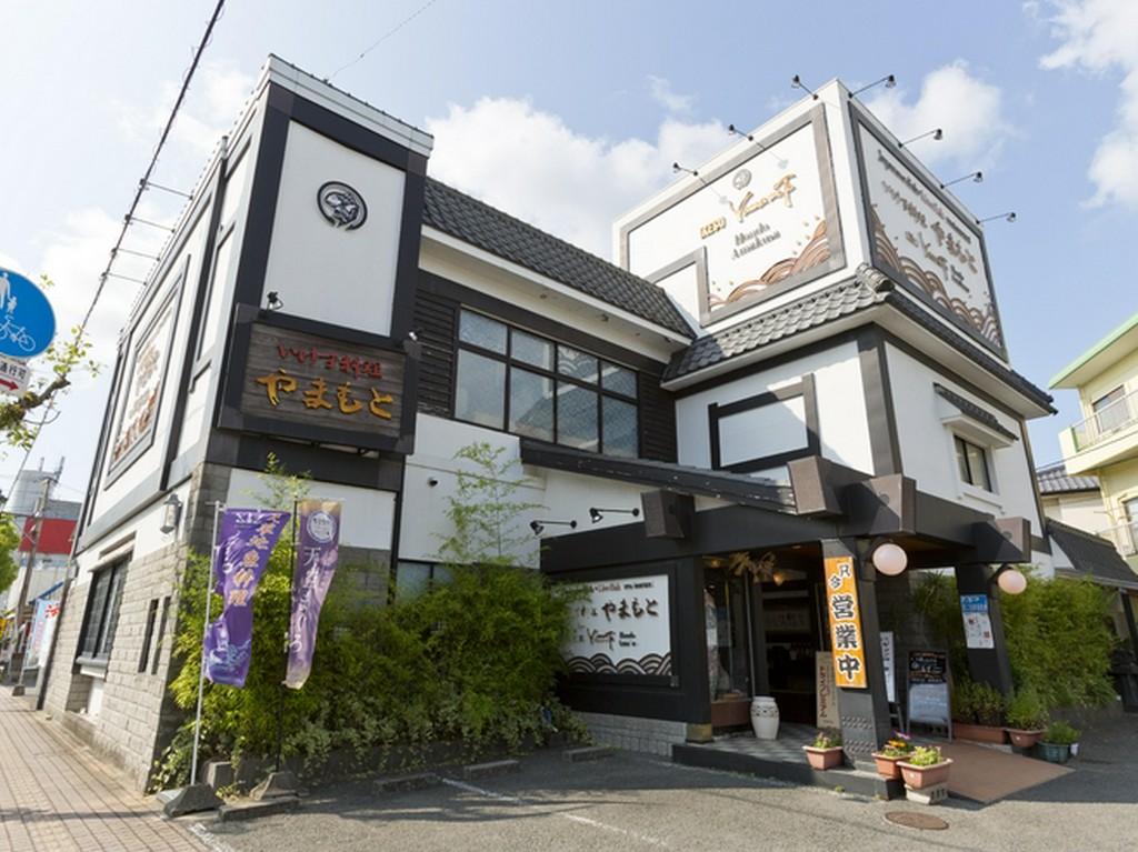 観光でお越しの際にも行きやすい、県道324号沿いにあります