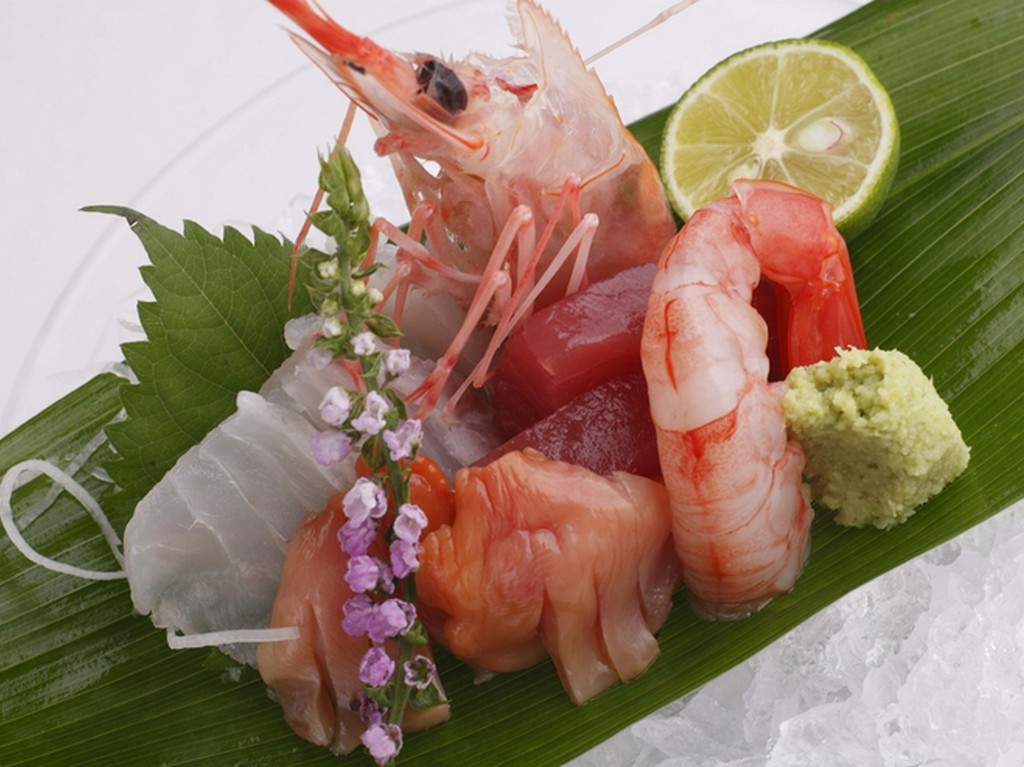 旬のお刺身盛り合わせ