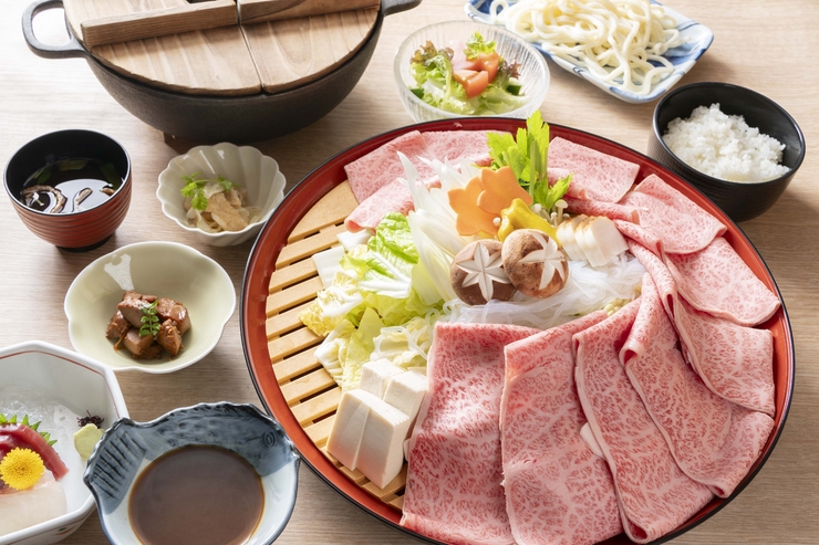 Hidangan hotpot daging premium