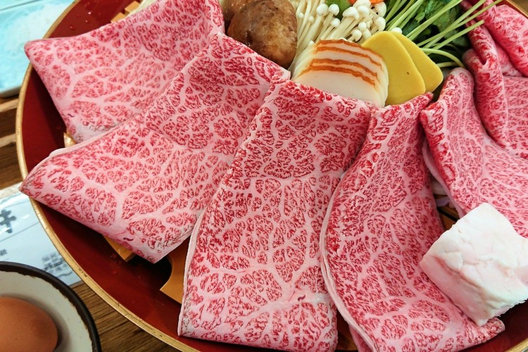水上庭園と京懐石・焼肉・鍋料理 一心 一宮/和食 | ヒトサラ