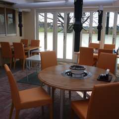 景色が見えるテラス席です。