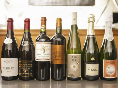 20種前後のワインをはじめ、限定メニューもあり