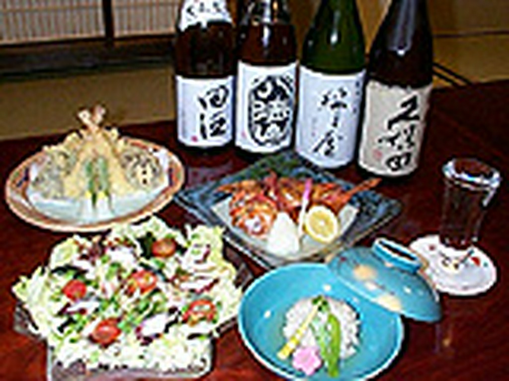 豊富なメニューと豊富な地酒