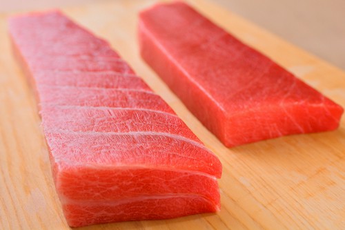 築地から取り寄せた極上の『まぐろ』は食べごろを提供