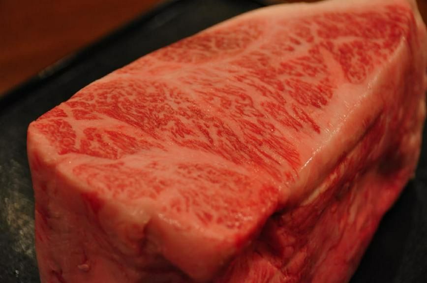 銘柄にこだわらず、目で見て良い物だけを仕入れているステーキ